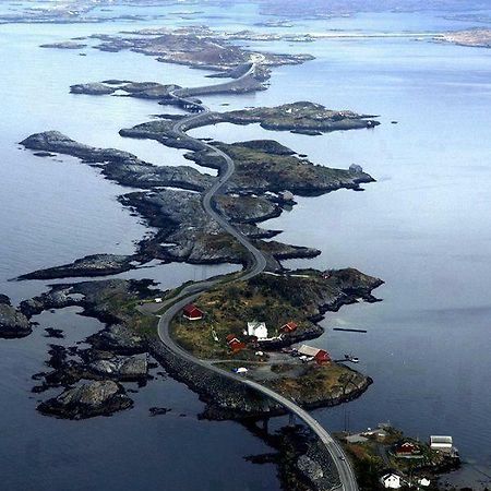 Leite Gard Near Atlantic Road In Hustadvika Lyngstad Extérieur photo